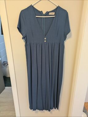 NATURAL LIFE Dusty Blue V-Neck Short Sleeve Midi Dress